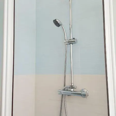 Casa Marina, In Pieno Centro A Pochi Passi Dal Mare E Con Aria Condizionata! Apartamento