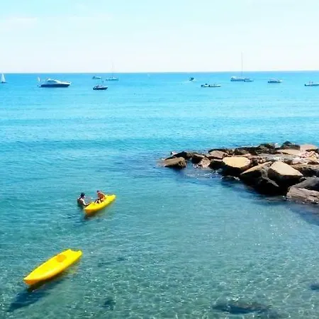 Casa Marina, In Pieno Centro A Pochi Passi Dal Mare E Con Aria Condizionata! Appartement *