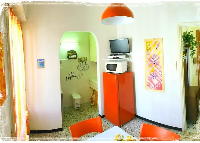 Casa Marina, In Pieno Centro A Pochi Passi Dal Mare E Con Aria Condizionata! * 디아노마리나