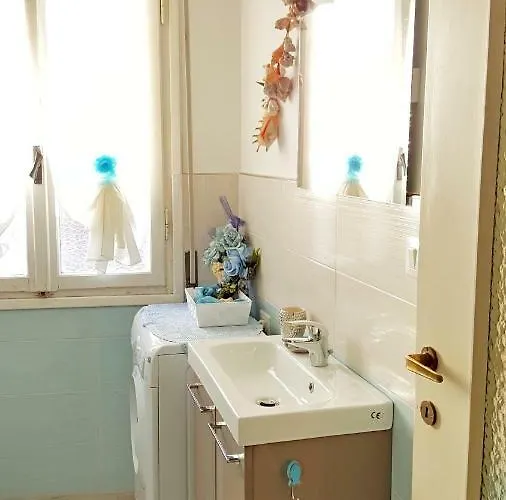 Casa Marina, In Pieno Centro A Pochi Passi Dal Mare E Con Aria Condizionata! 아파트 *